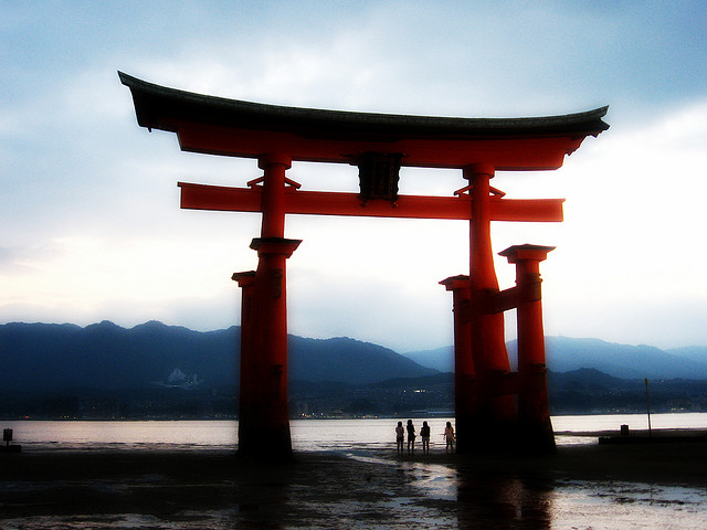 厳島神社