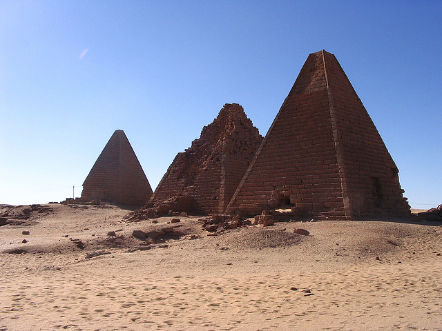 ゲベル・バルカルとナパタ地域の遺跡群　