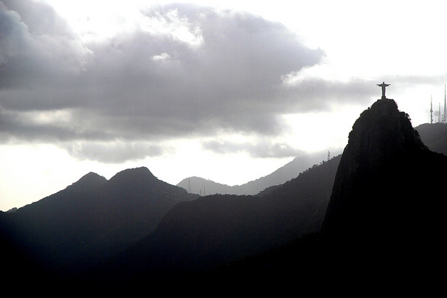 リオ・デ・ジャネイロ：山と海に囲まれたカリオカの景観